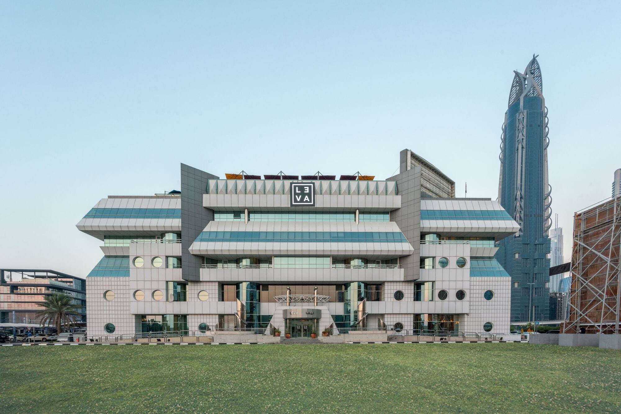 Leva Hotel Mazaya Centre Dubái Exterior foto